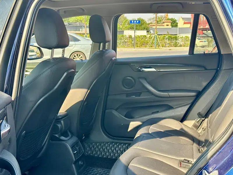 BMW X1 2016 sDrive18Li Luxury — миниатюра 16