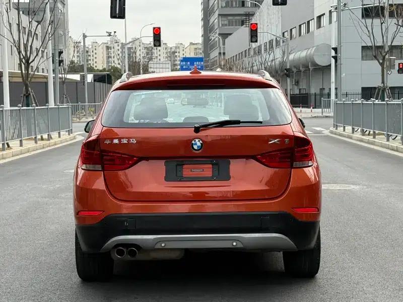 BMW X1 2015 sDrive18i Fashion Upgrade Edition — миниатюра 5