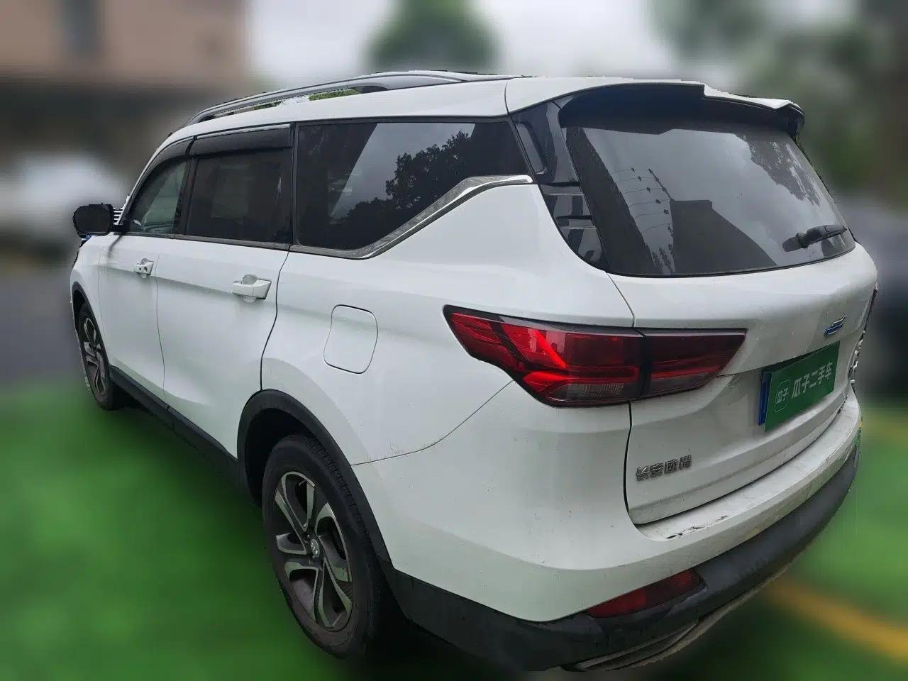 CHANGAN OSHAN COS1 2018 1.5T Automatic Smart 7-Seater — миниатюра 4