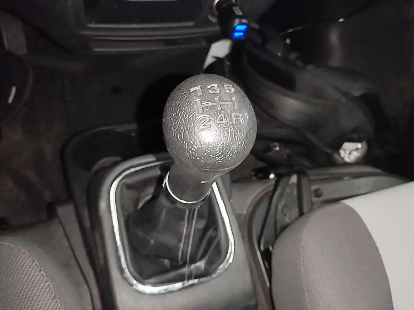 CHANGAN KAICHENG Ruixing M60 2020 1.5L Standard Version China VI 6-Seater DAM15KR — миниатюра 16