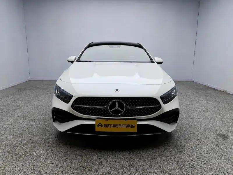 Mercedes-Benz A-Class 2024 Facelift A 200 L Fashion Edition — миниатюра 2