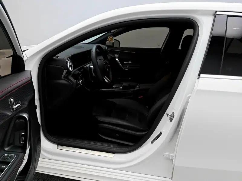 Mercedes-Benz A-Class 2024 Facelift A 200 L Fashion Edition — миниатюра 17