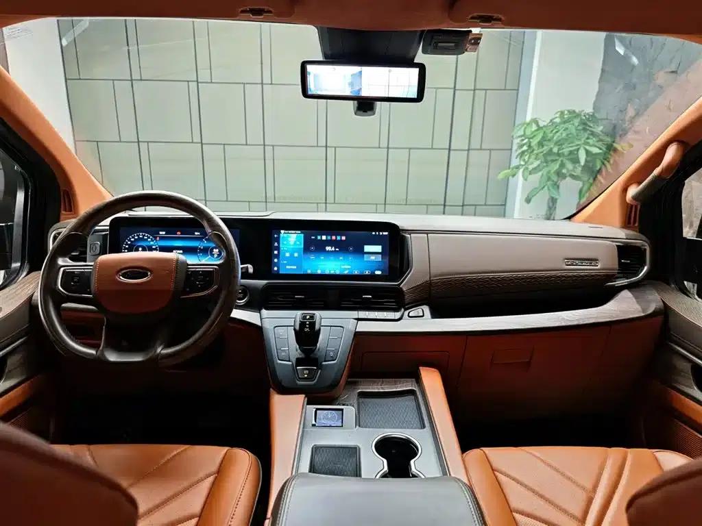 Tourneo 2024 2.0T Automatic Premium Plus Edition — миниатюра 13