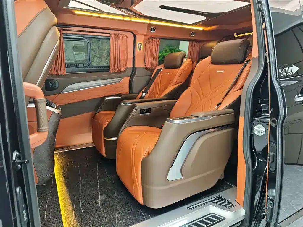 Tourneo 2024 2.0T Automatic Premium Plus Edition — миниатюра 9