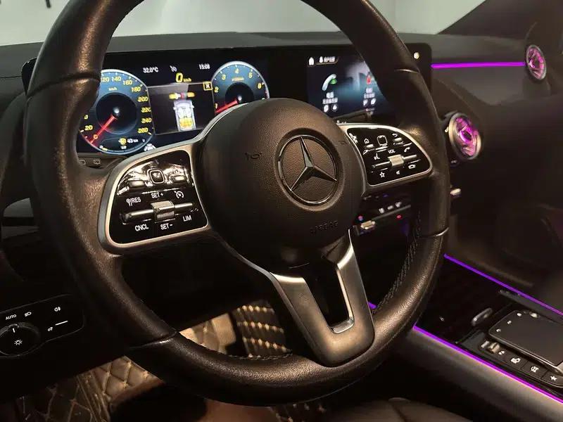 2022 Mercedes-Benz GLA 220 4MATIC — миниатюра 18