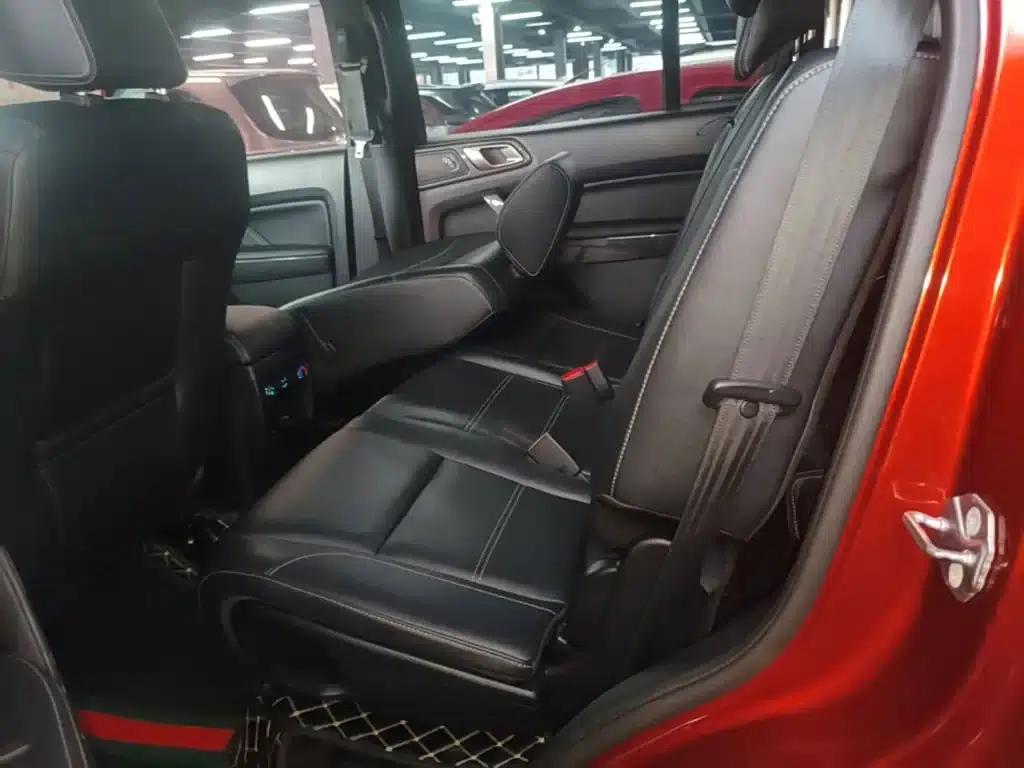 2017 Ford Everest 2.0T Gasoline Automatic 4WD Flagship Edition 7-Seater — миниатюра 17