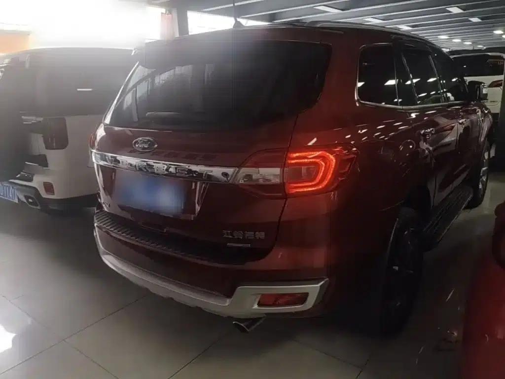 2017 Ford Everest 2.0T Gasoline Automatic 4WD Flagship Edition 7-Seater — миниатюра 7