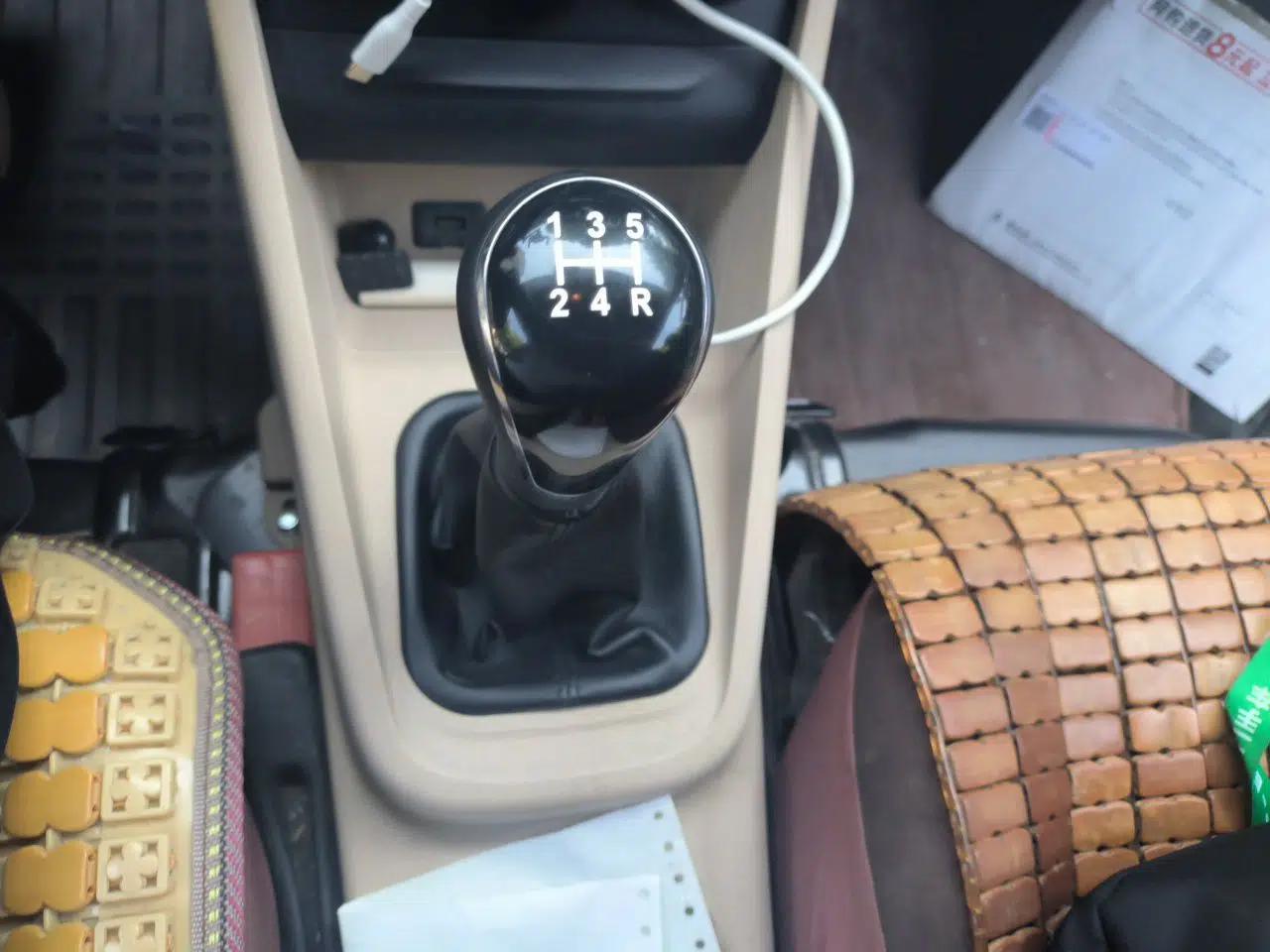 CHANGAN KUAYUE Xing V5 2026 Model 1.6L Comfortable 6-Seater Passenger Vehicle — миниатюра 14