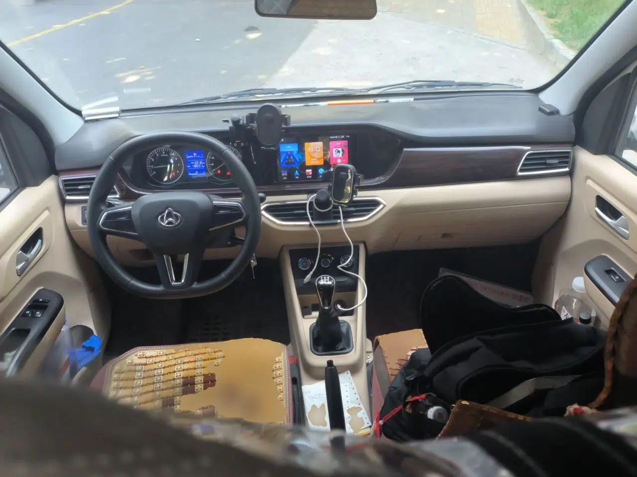 CHANGAN KUAYUE Xing V5 2026 Model 1.6L Comfortable 6-Seater Passenger Vehicle — миниатюра 9