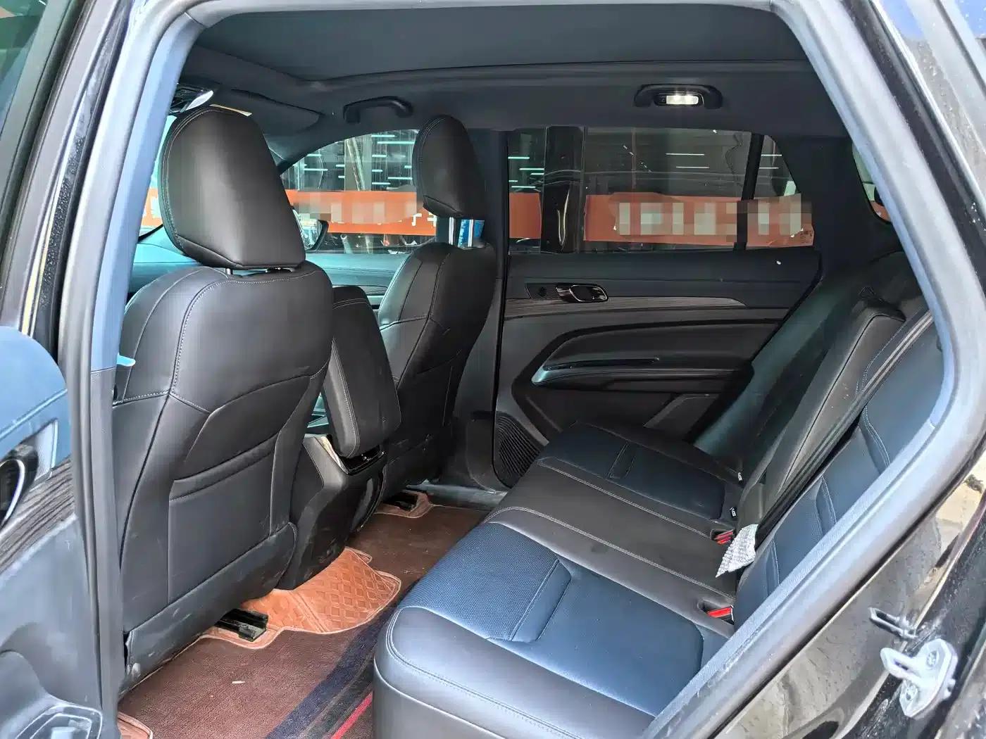 2023 EcoBoost 170 Premium Model — миниатюра 8