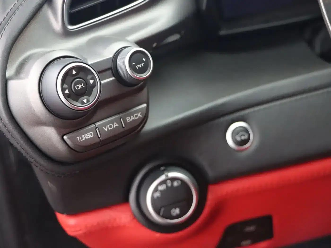 2015 Ferrari 488 GTB — миниатюра 12