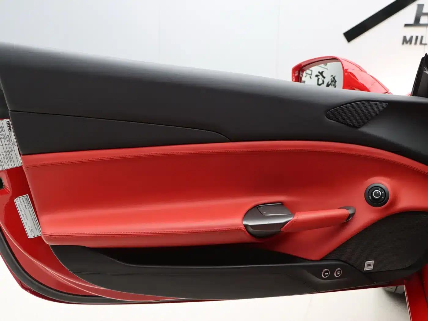 2015 Ferrari 488 GTB — миниатюра 16