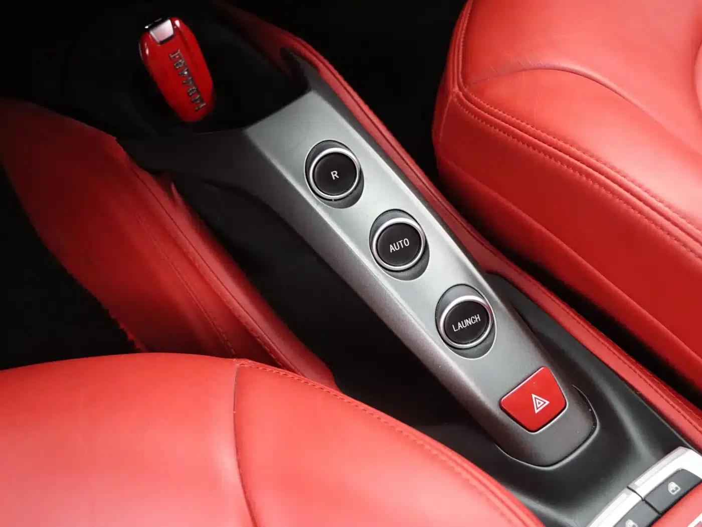2015 Ferrari 488 GTB — миниатюра 17