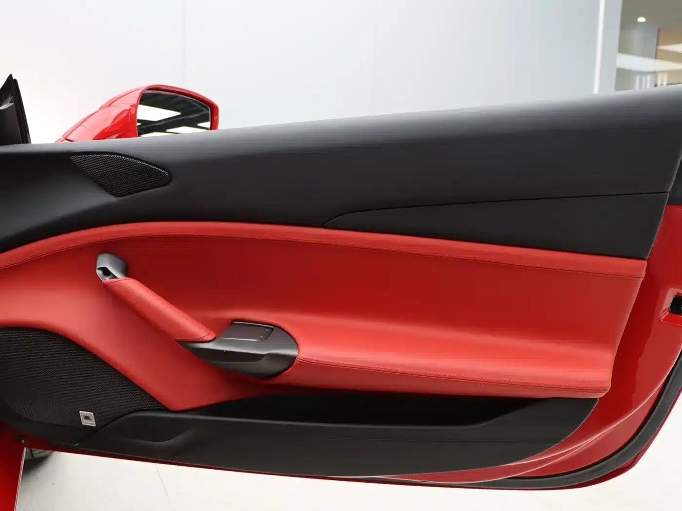 2015 Ferrari 488 GTB — миниатюра 22