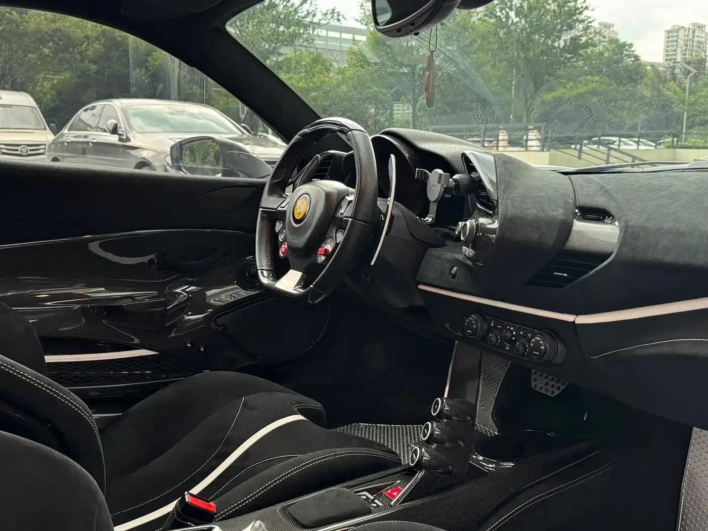 2015 Ferrari 488 GTB — миниатюра 18