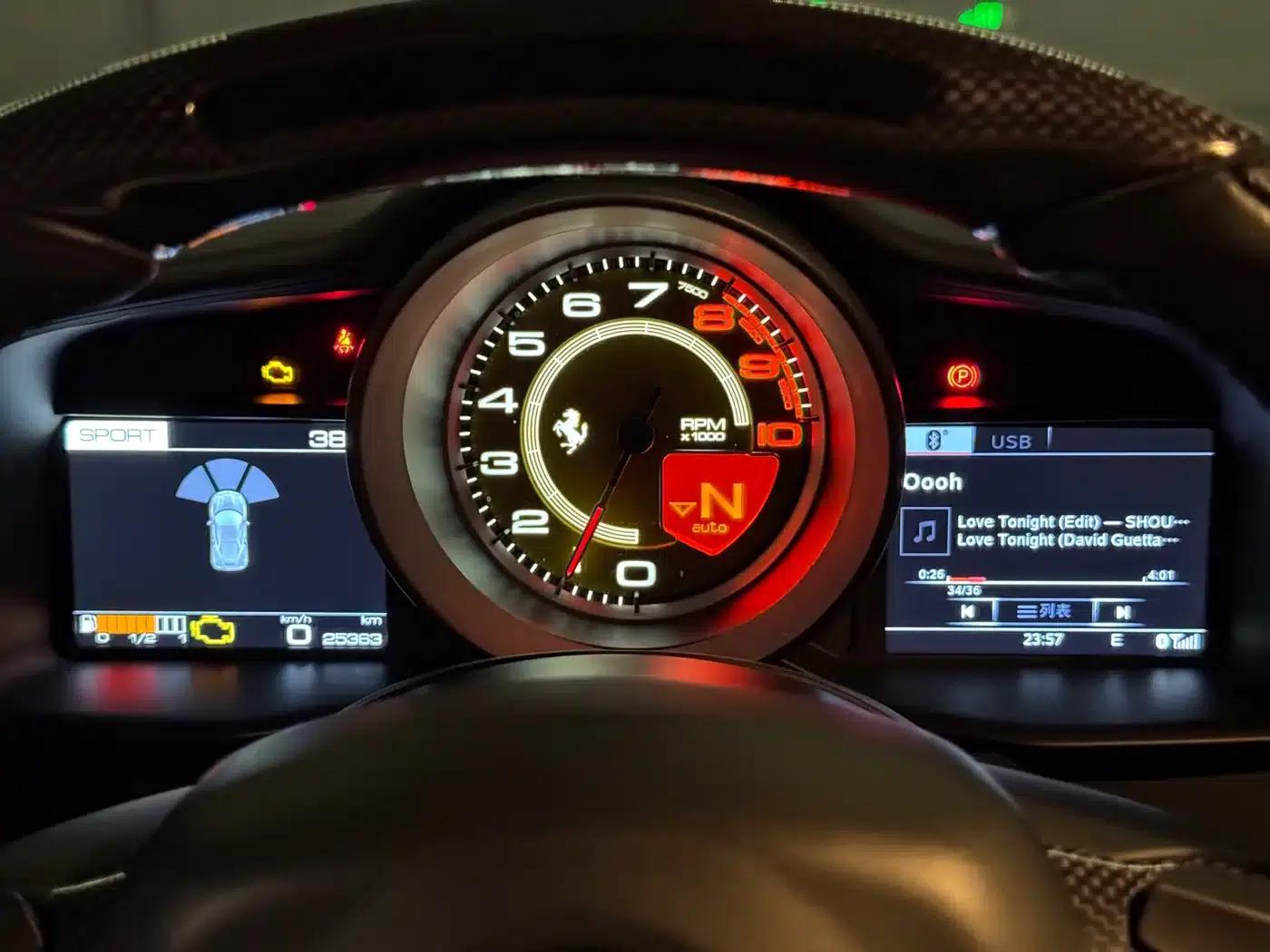 2015 Ferrari 488 GTB — миниатюра 13
