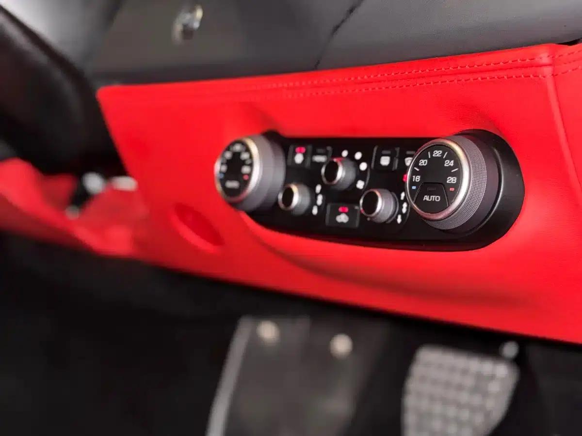 2015 Ferrari 488 GTB — миниатюра 14