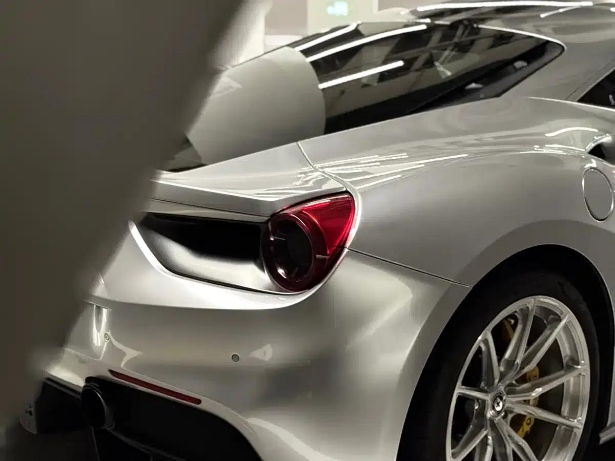 2015 Ferrari 488 GTB — миниатюра 15