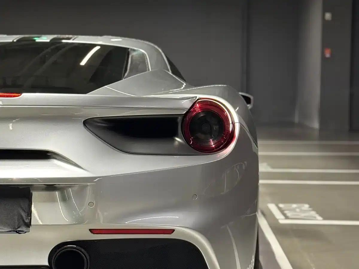 2015 Ferrari 488 GTB — миниатюра 20