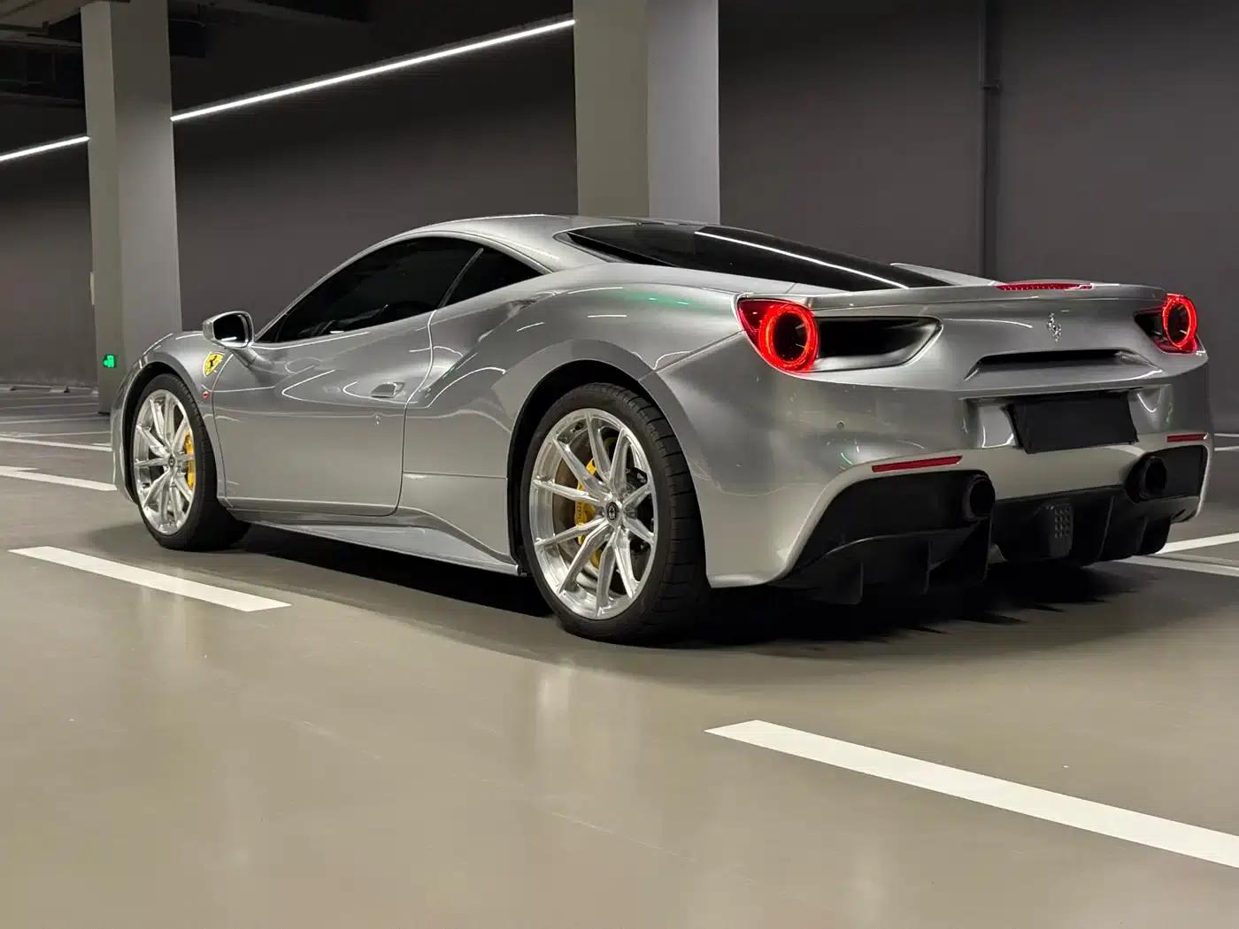2015 Ferrari 488 GTB — миниатюра 8