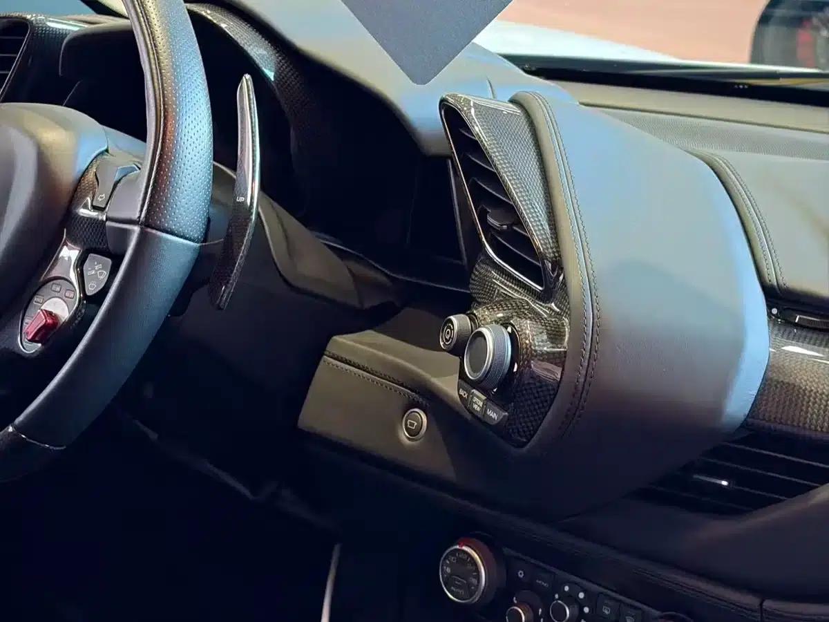 2015 Ferrari 488 GTB — миниатюра 11
