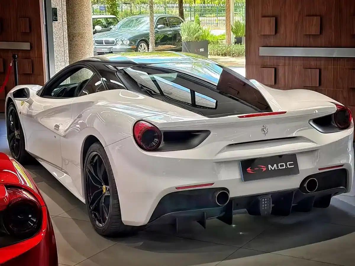 2015 Ferrari 488 GTB — миниатюра 4