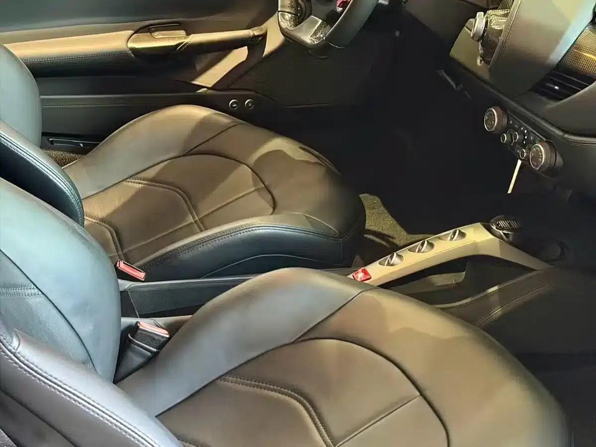 2015 Ferrari 488 GTB — миниатюра 9