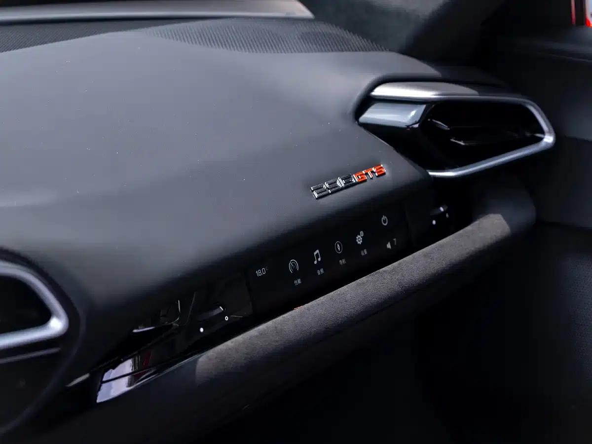 Ferrari 296 2022 3.0T V6 GTS — миниатюра 9