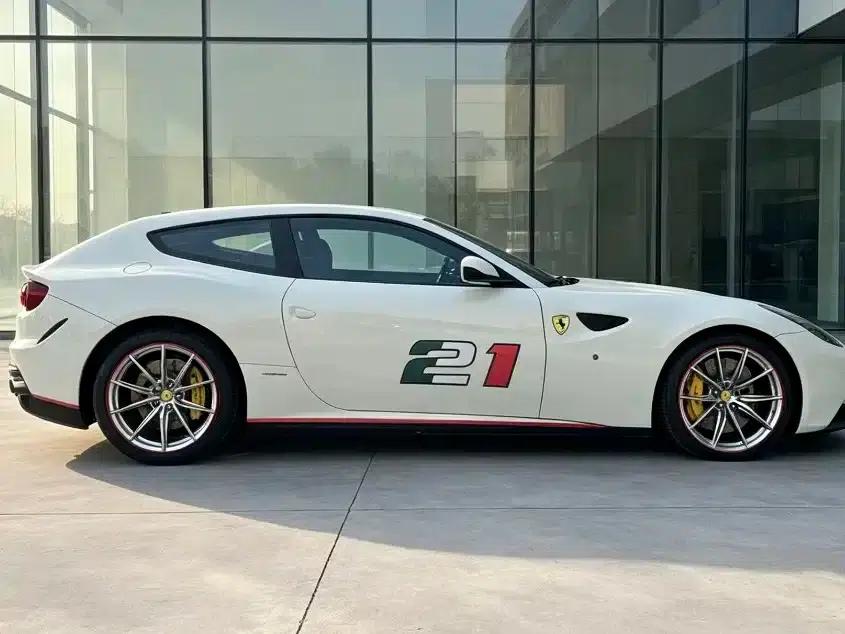 Ferrari FF 2012 6.3L V12 — миниатюра 3