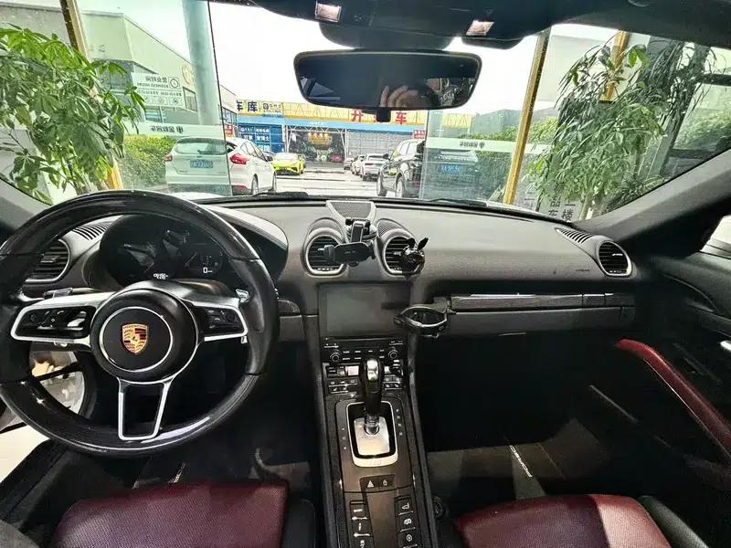 Porsche 718 Cayman 2018 2.0T — миниатюра 10