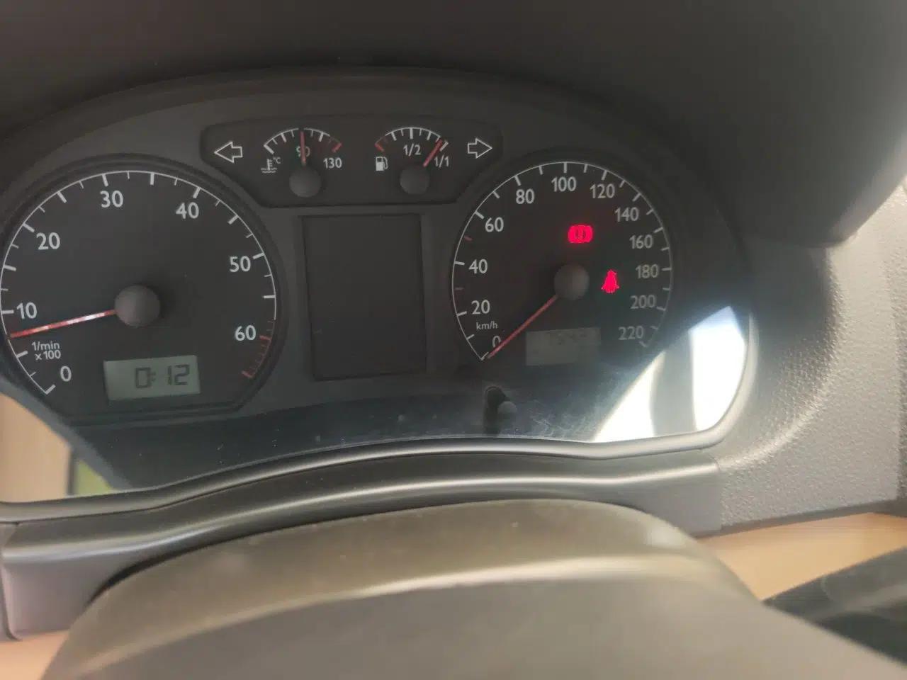 Volkswagen Polo 2009 Jingqing 1.4L Manual Shushang Edition — миниатюра 12