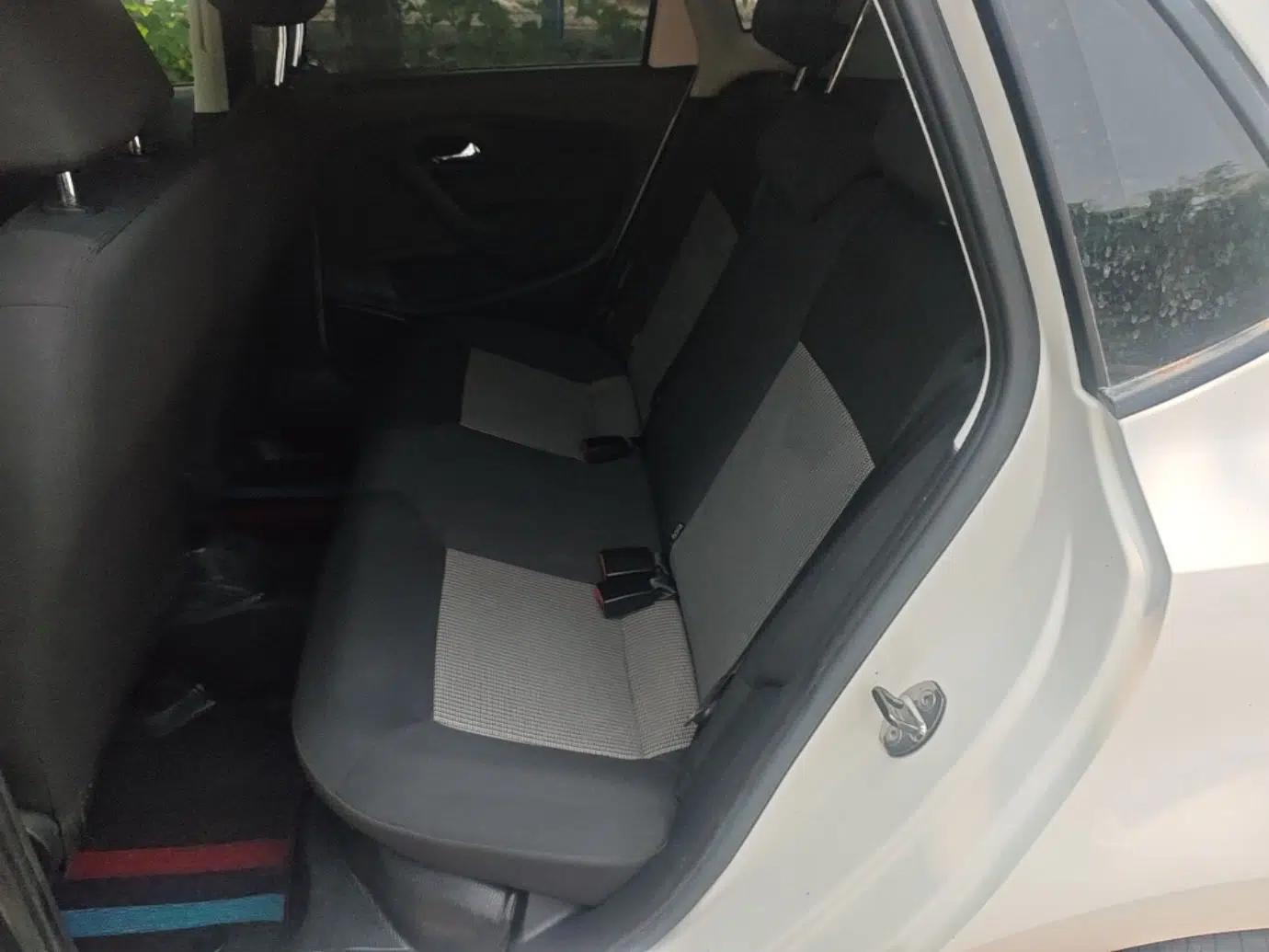 Volkswagen Polo 2016 1.4L Manual Fashion Model — миниатюра 20