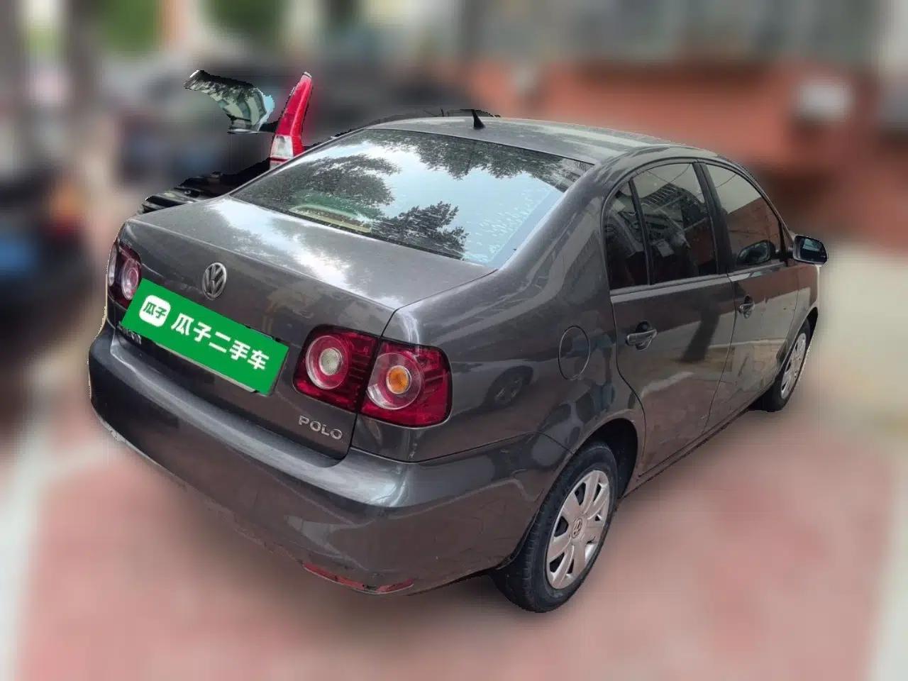 Volkswagen Polo 2011 Jingqu 1.4L Manual Sile Edition — миниатюра 6