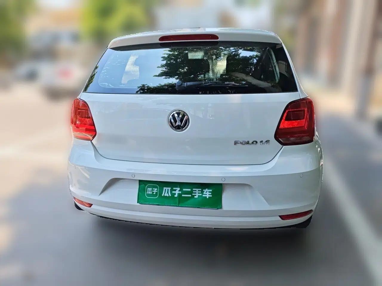 Volkswagen Polo 2014 1.6L Automatic Comfort Edition — миниатюра 5