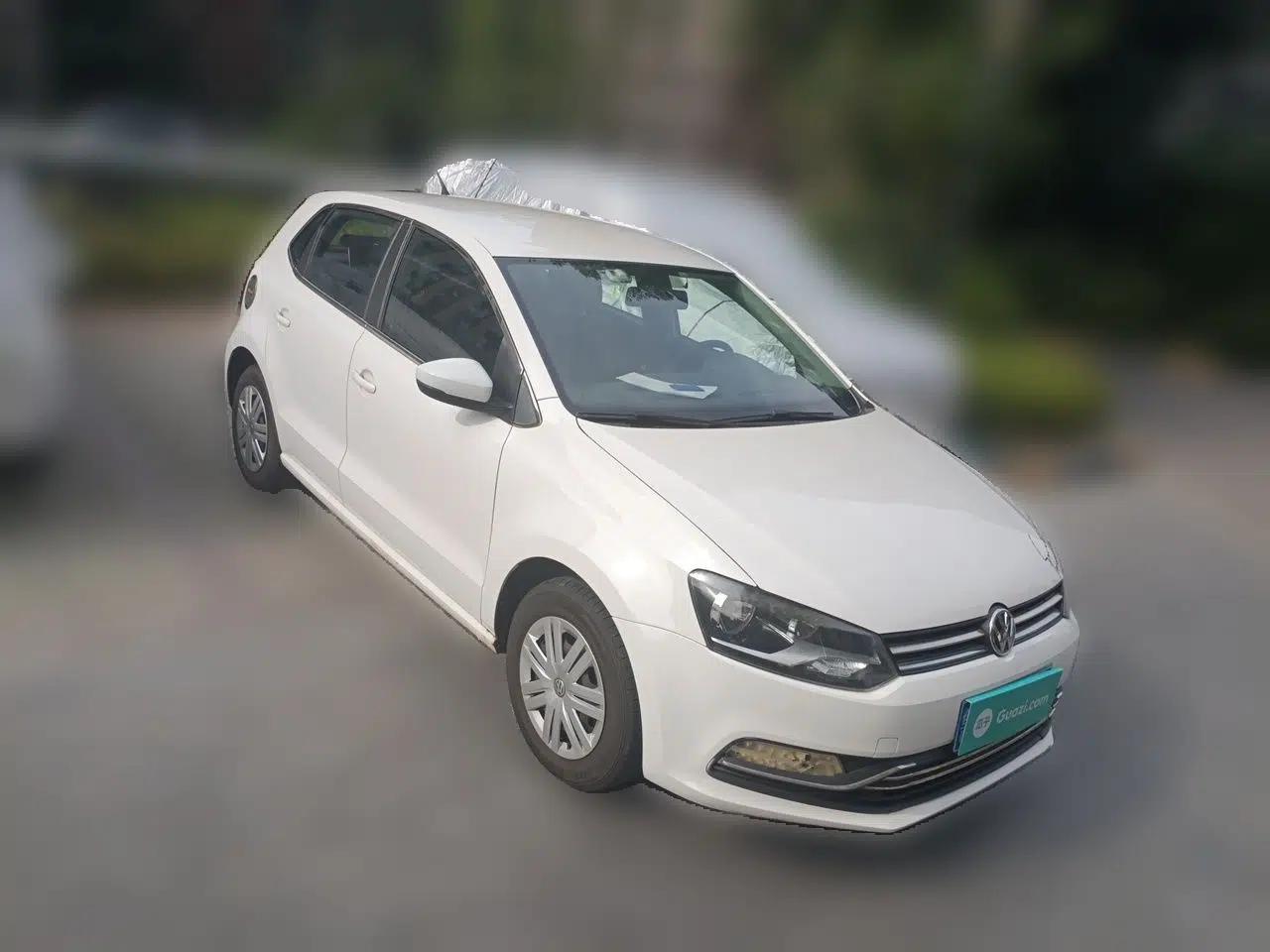 Volkswagen Polo 2014 1.4L Manual Fashion Edition — миниатюра 3