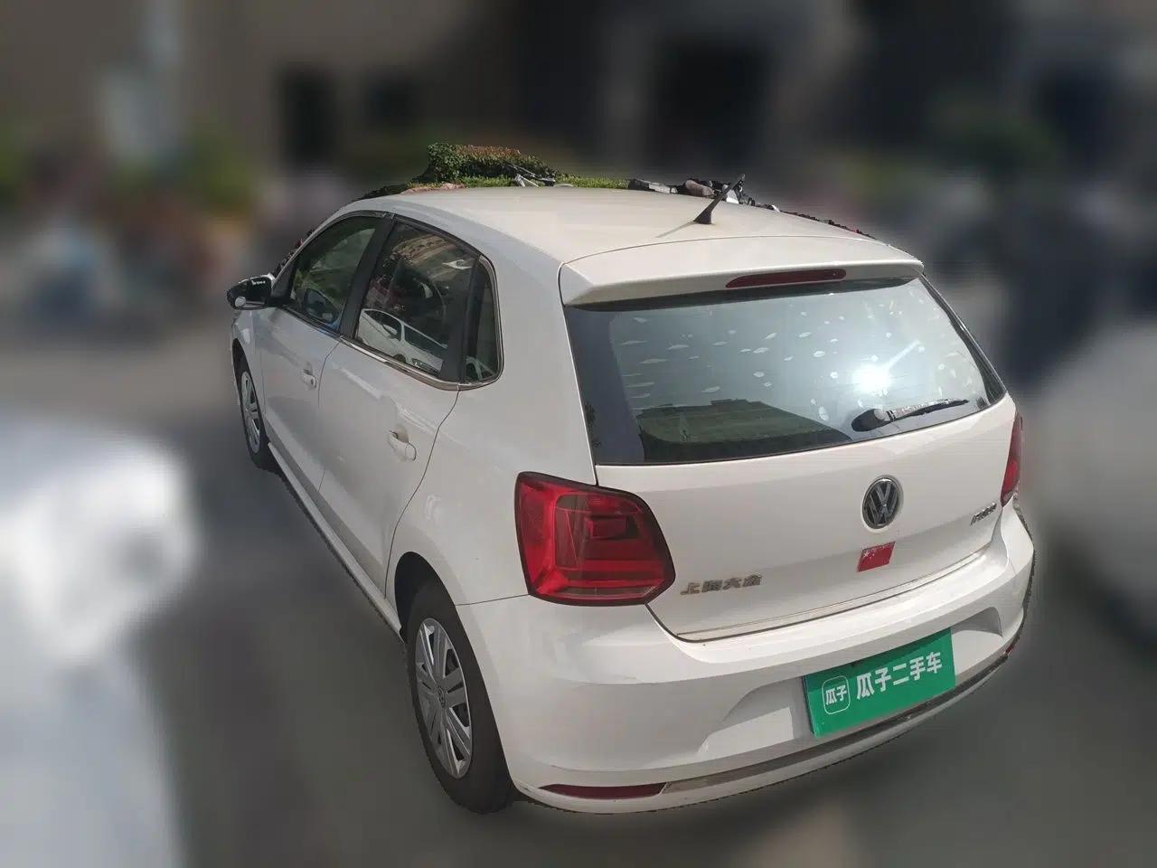 Volkswagen Polo 2014 1.4L Manual Fashion Edition — миниатюра 4