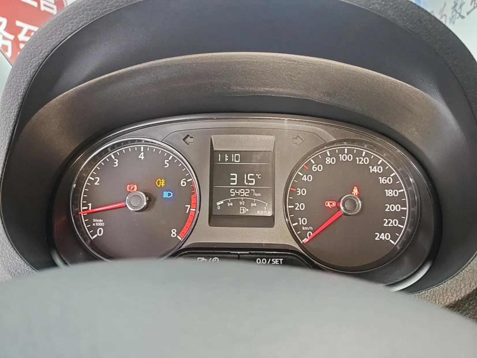 Volkswagen Polo 2016 1.4L Manual Fashion Model — миниатюра 14