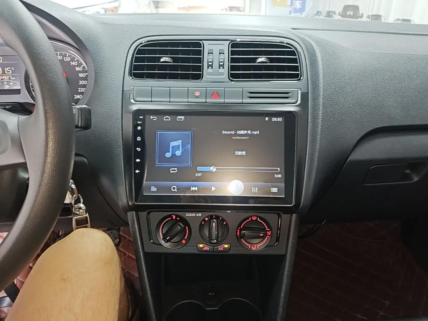 Volkswagen Polo 2016 1.4L Manual Fashion Model — миниатюра 15