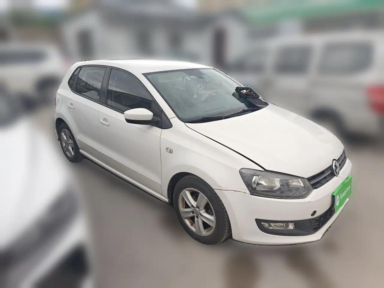 Volkswagen Polo 2013 1.6L Automatic Comfort Edition — миниатюра 3