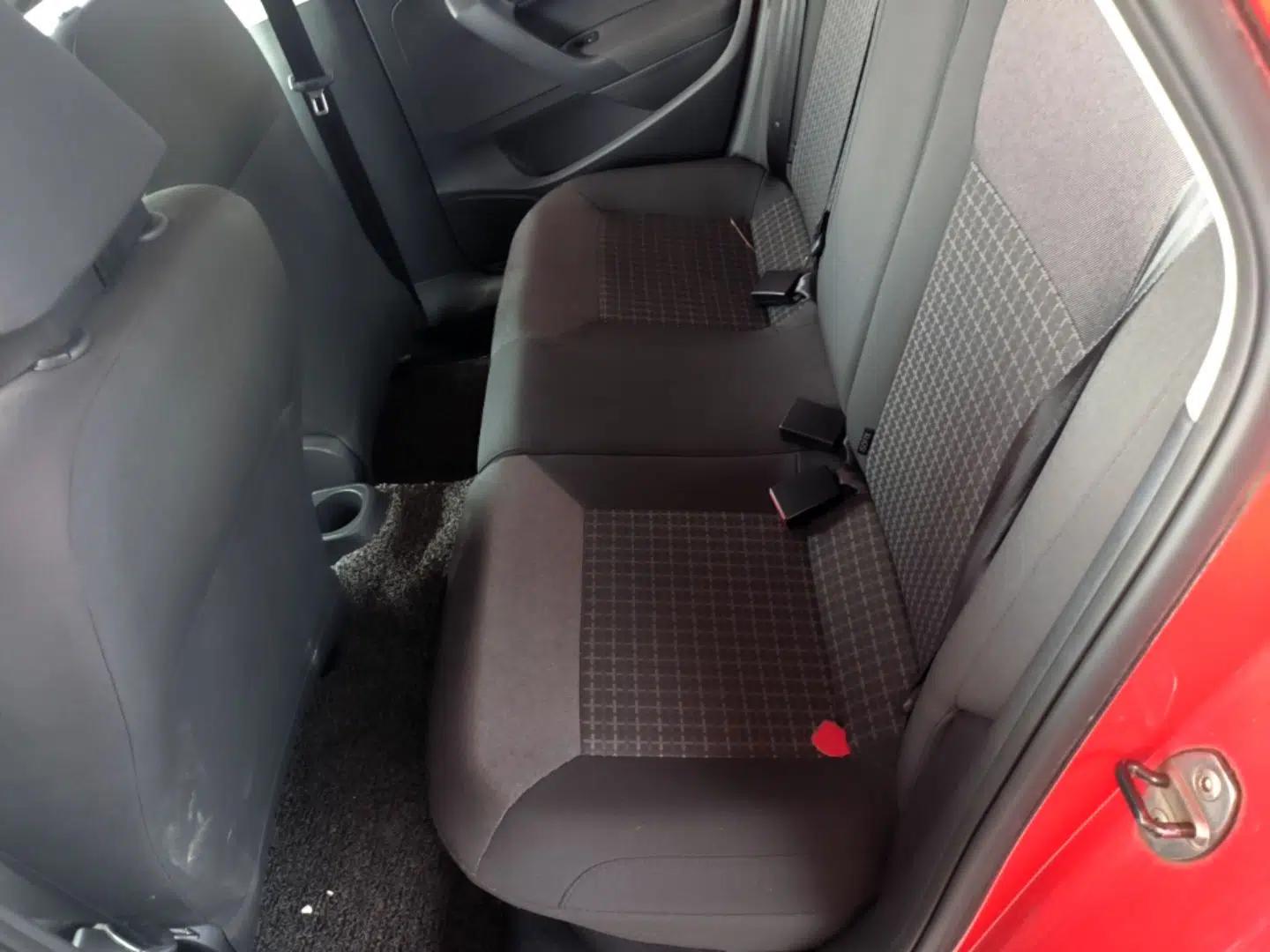 Volkswagen Polo 2016 1.6L Automatic Comfort Model — миниатюра 20