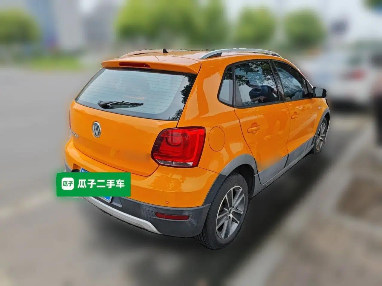 Volkswagen Polo 2012 1.6L Cross Polo Automatic Transmission — миниатюра 6