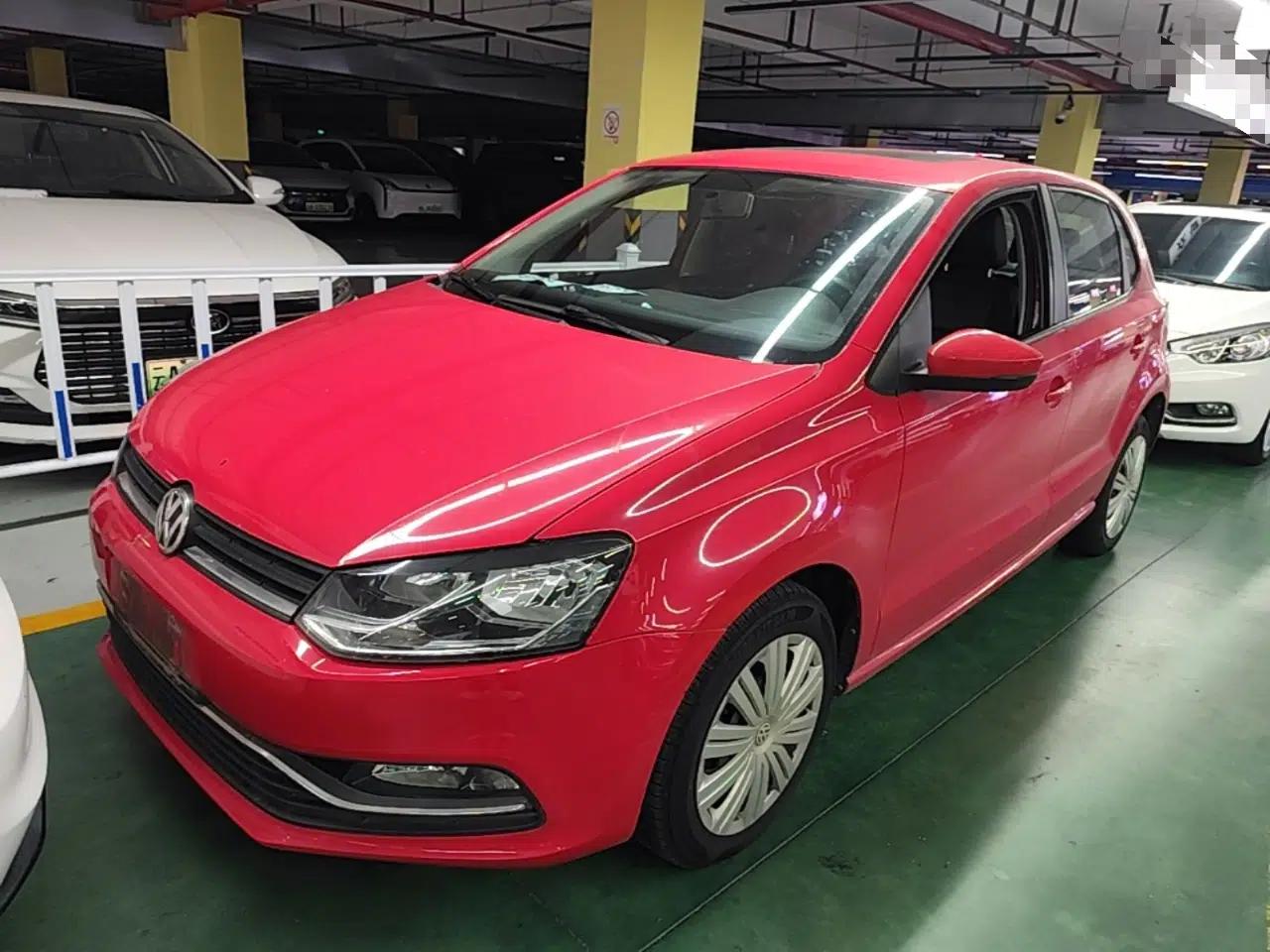 Volkswagen Polo 2016 1.6L Automatic Comfort Model — миниатюра 1