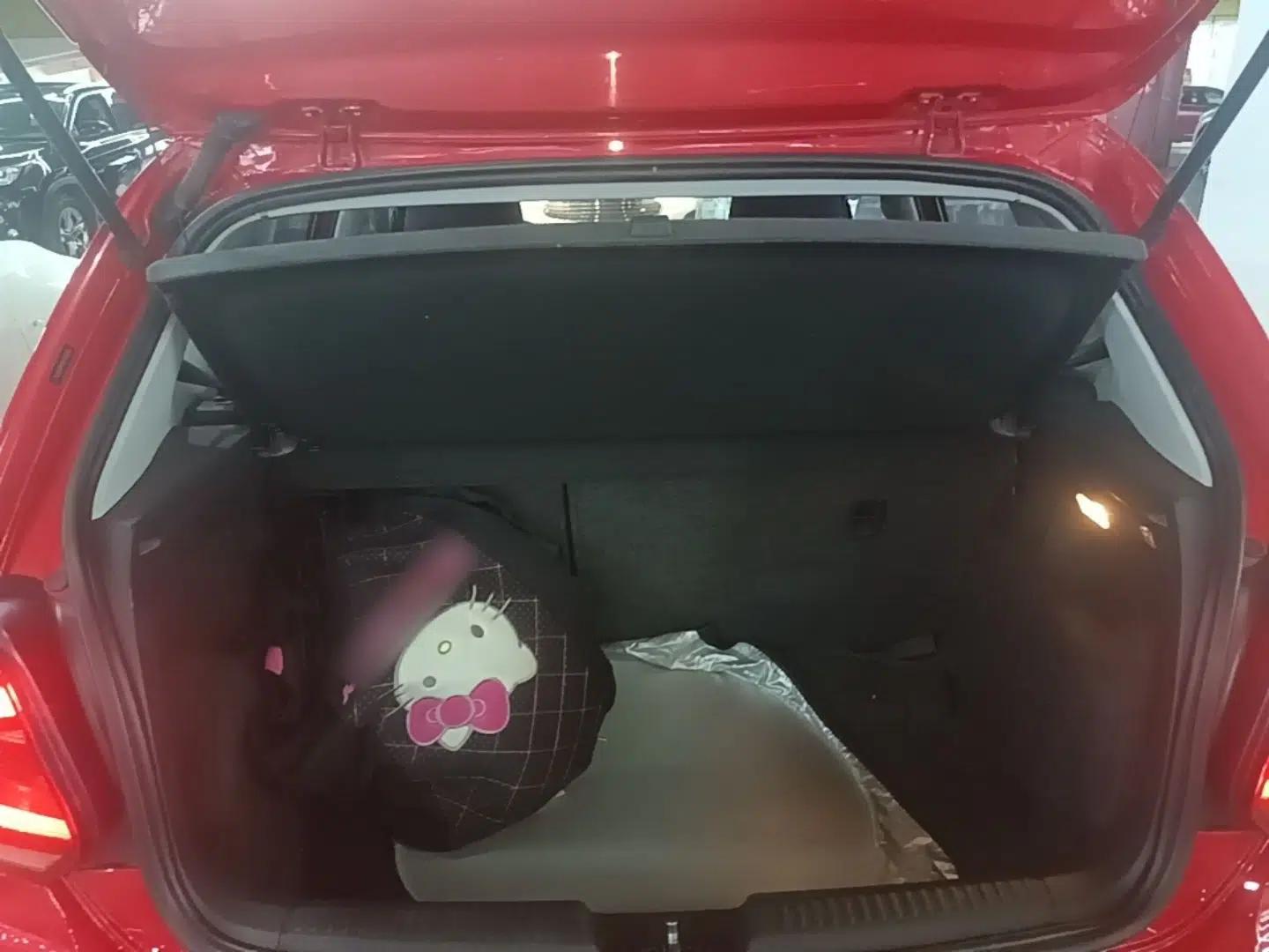 Volkswagen Polo 2016 1.6L Automatic Comfort Model — миниатюра 27