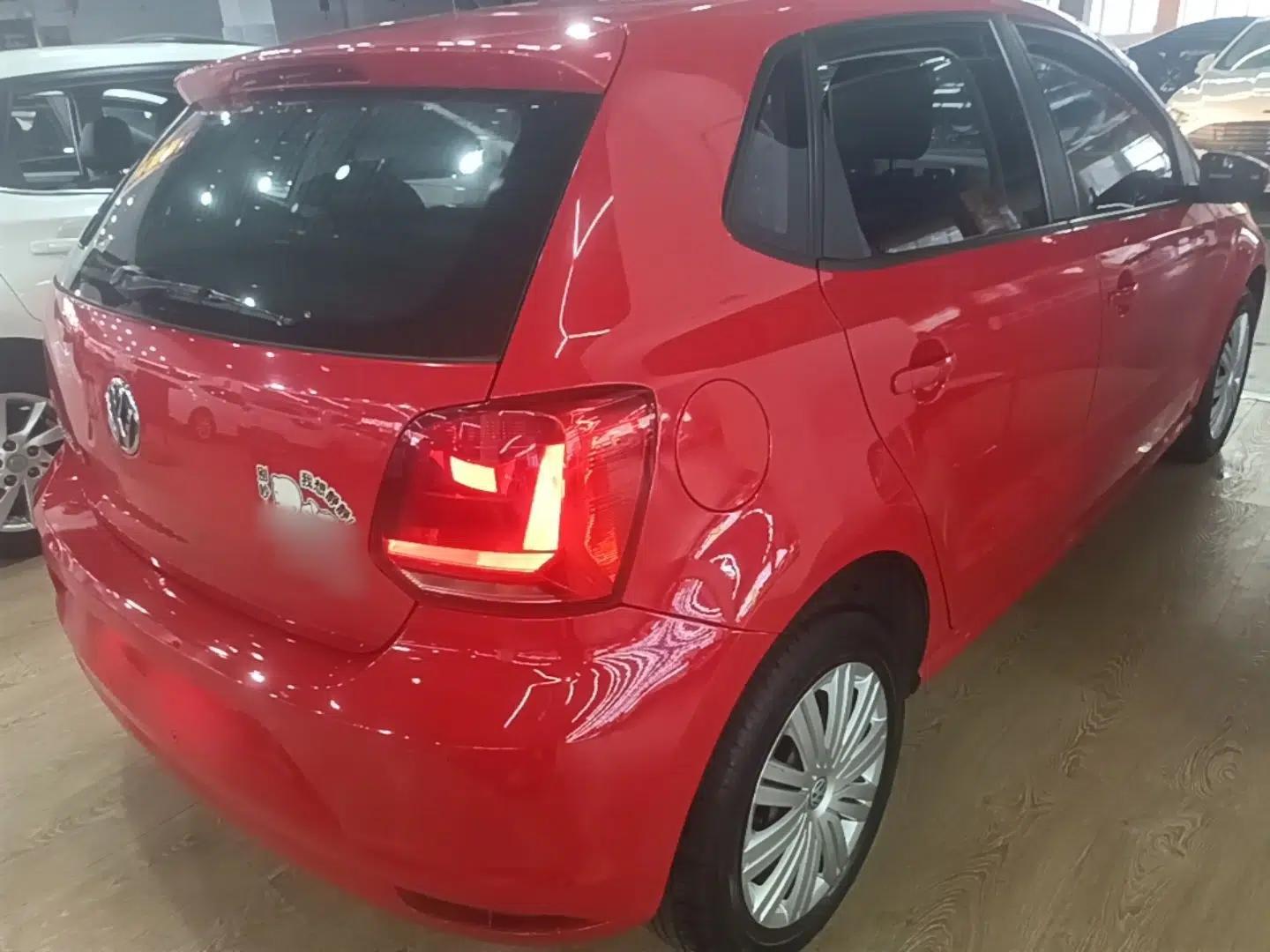 Volkswagen Polo 2016 1.6L Automatic Comfort Model — миниатюра 6
