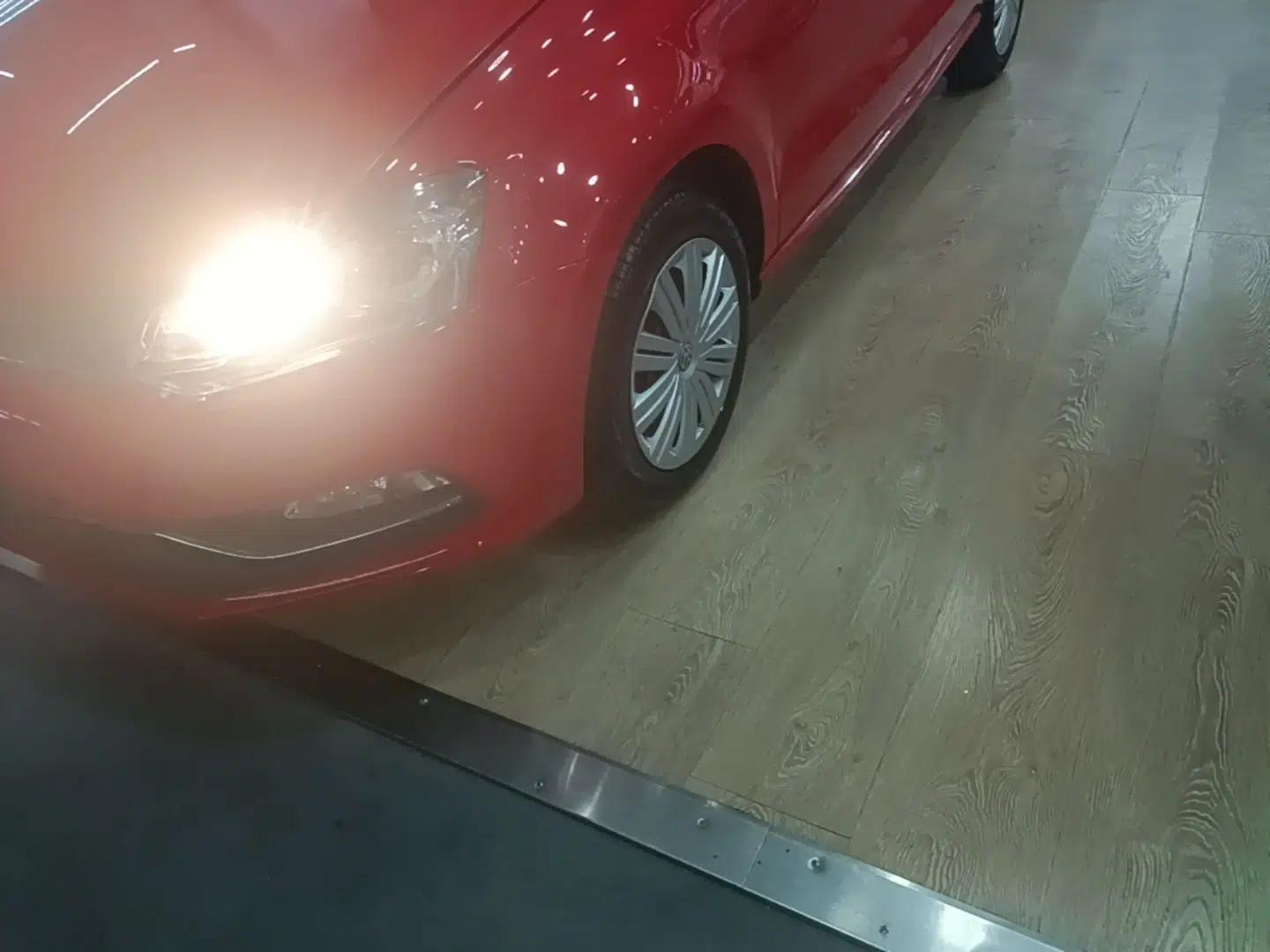 Volkswagen Polo 2016 1.6L Automatic Comfort Model — миниатюра 10