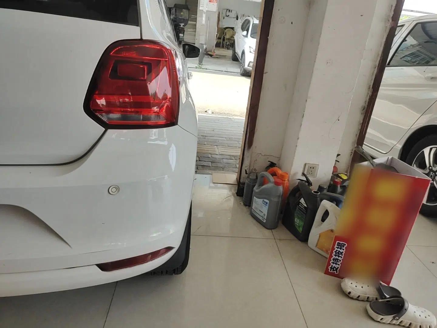 Volkswagen Polo 2018 1.5L Manual Drive-Comfort Model — миниатюра 9
