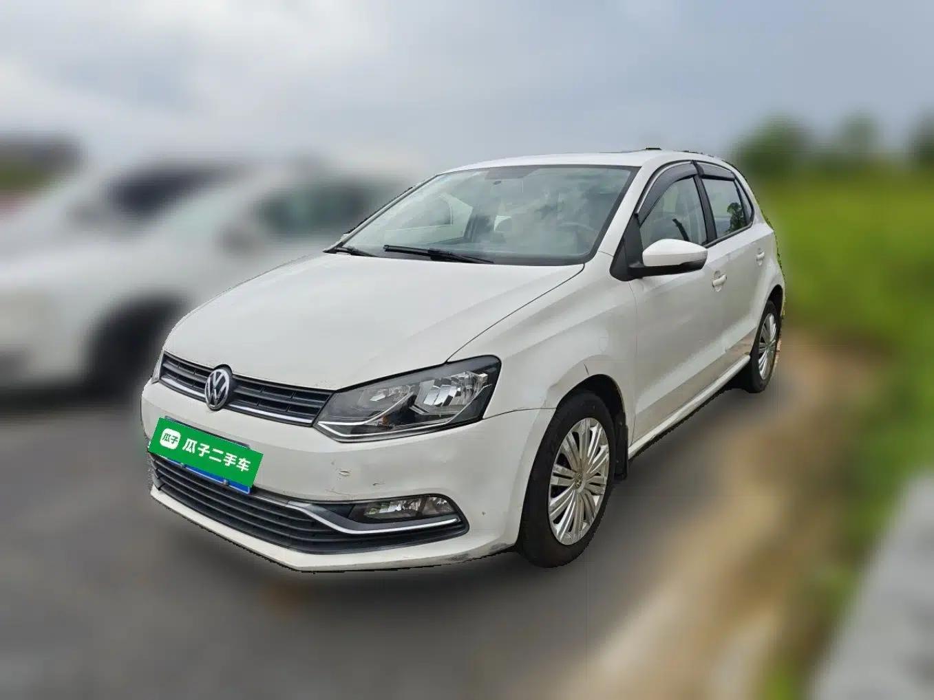 Volkswagen Polo 2016 1.6L Manual Comfort Model — миниатюра 1