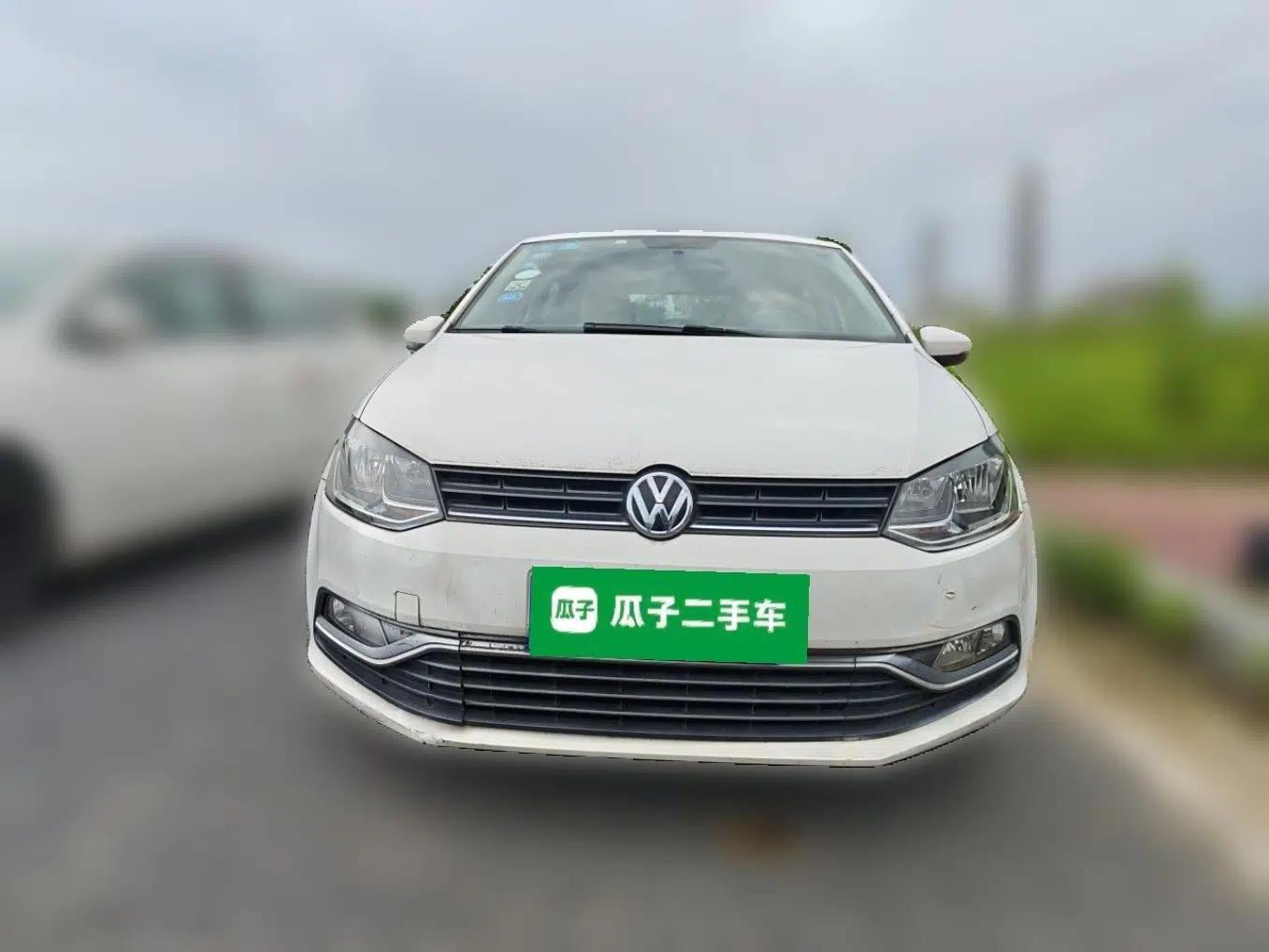 Volkswagen Polo 2016 1.6L Manual Comfort Model — миниатюра 2