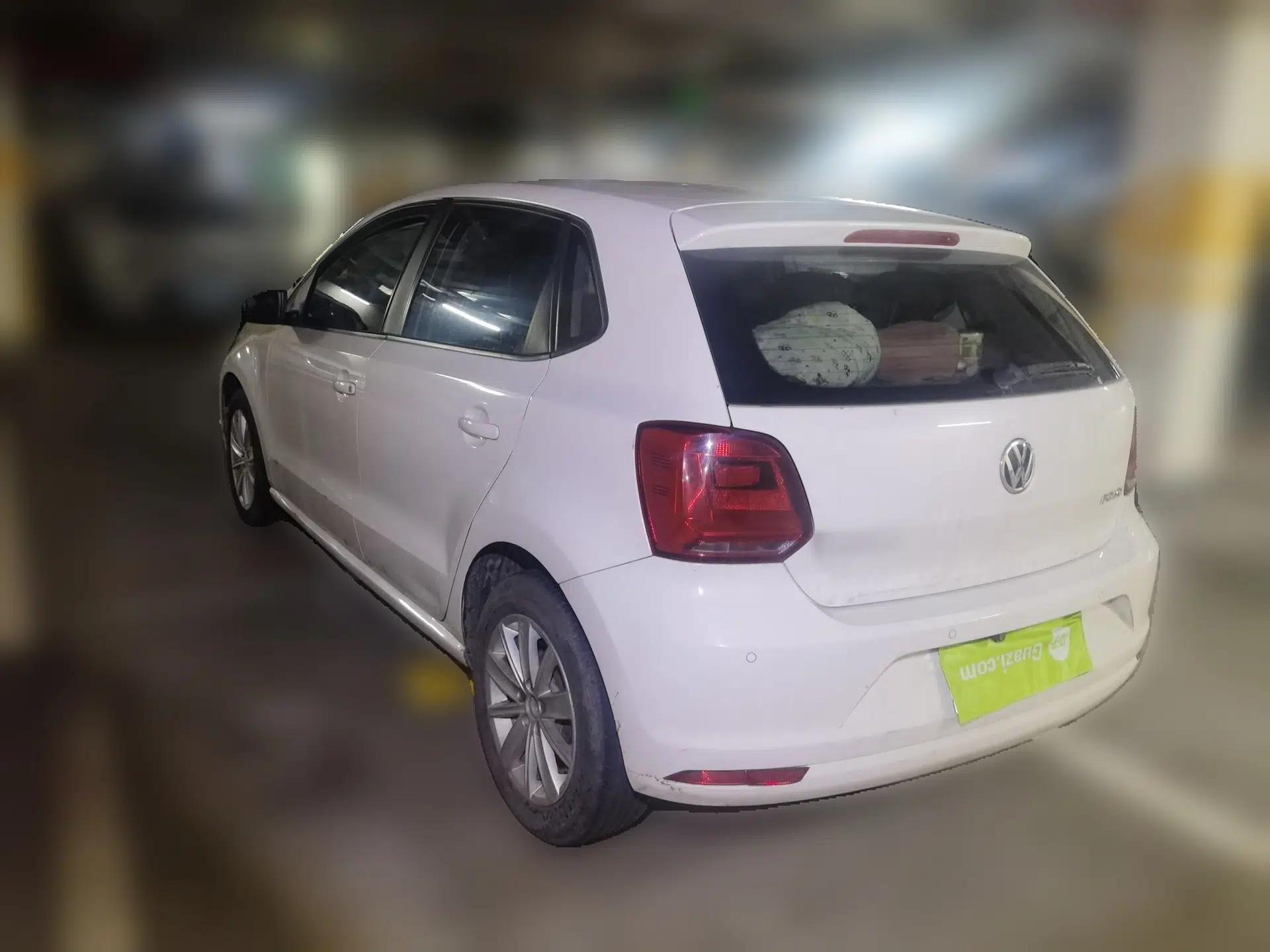 Volkswagen Polo 2014 1.4L Automatic Comfort Edition — миниатюра 4
