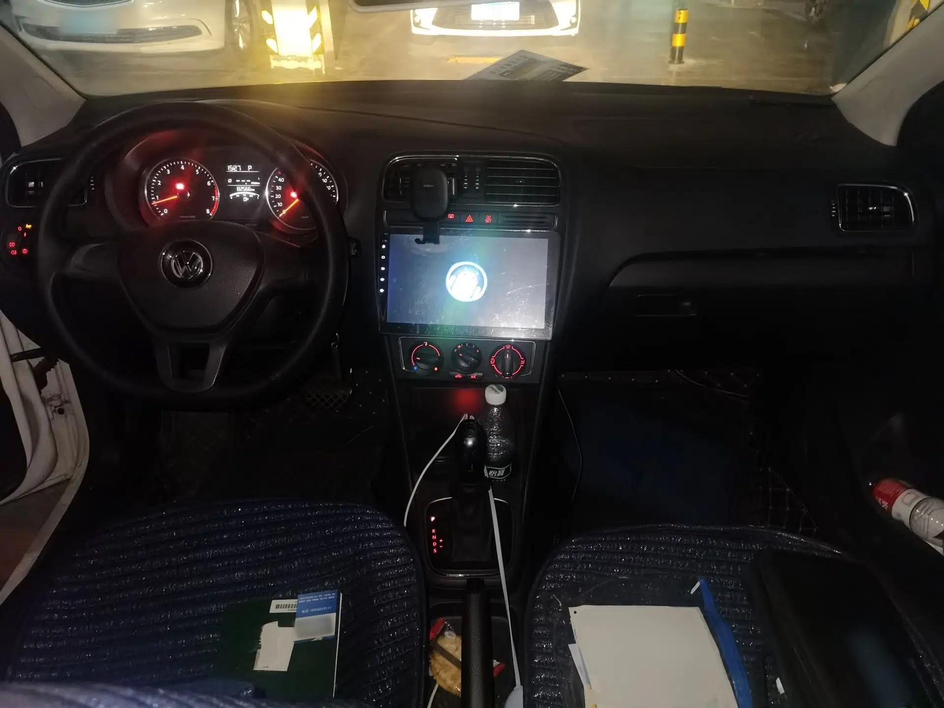 Volkswagen Polo 2014 1.4L Automatic Comfort Edition — миниатюра 9